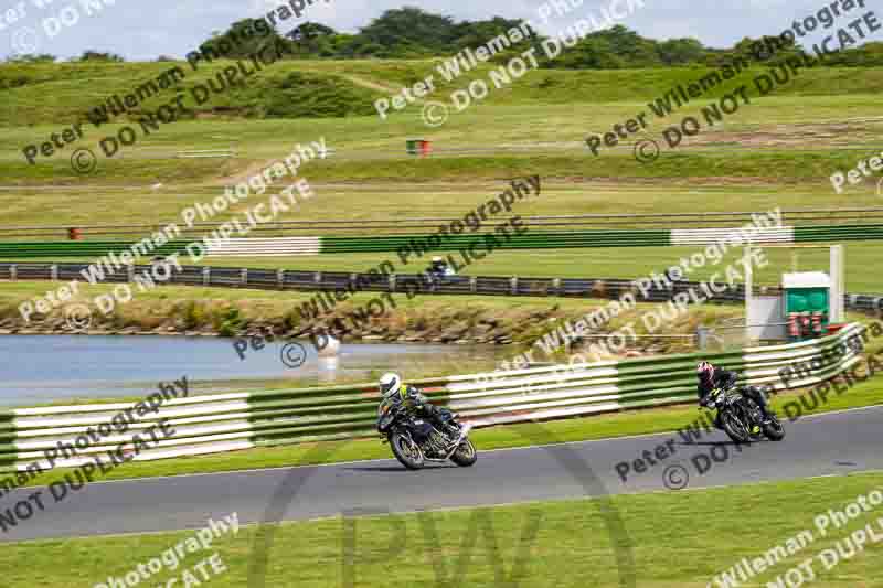 enduro digital images;event digital images;eventdigitalimages;mallory park;mallory park photographs;mallory park trackday;mallory park trackday photographs;no limits trackdays;peter wileman photography;racing digital images;trackday digital images;trackday photos